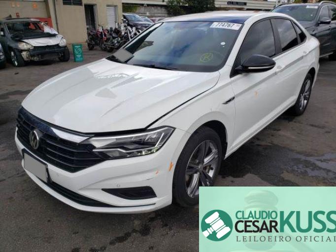 VOLKSWAGEN JETTA 18/18